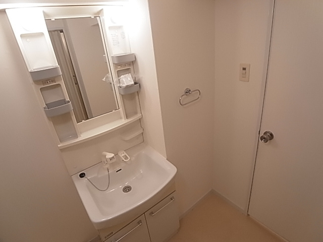 神戸市長田区蓮宮通４丁目の賃貸マンションの洗面所|洗面