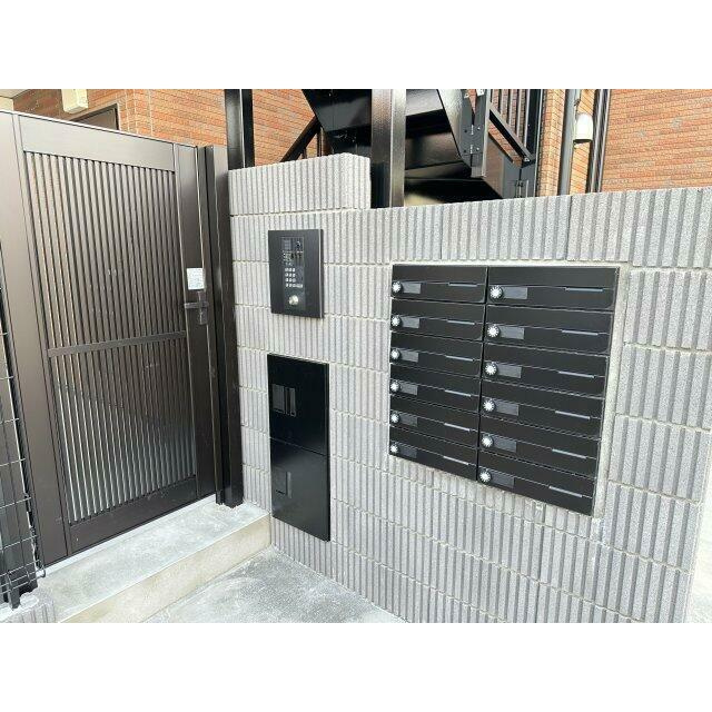 ベイルームMIRAIのエントランス|安心のオートロック付きエントランス