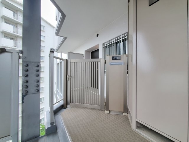 パークフィールドみさと2街区2号館の玄関|シンプルで使いやすい玄関です