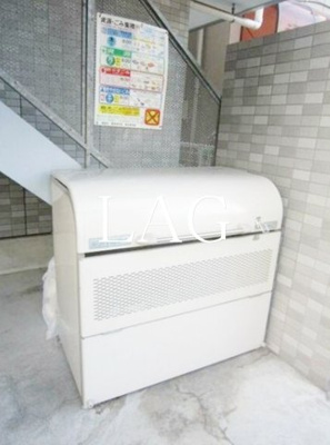 【その他共用部分】 | パラディーゾ | ゴミ置き場です。