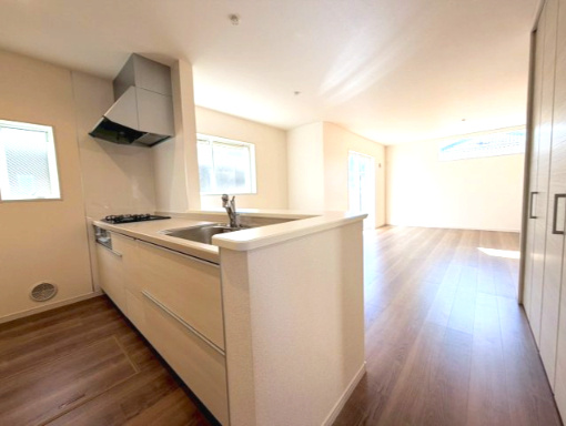 岸和田市並松町3期全2棟リーブルガーデン　2号棟のキッチン|使いやすいキッチンです