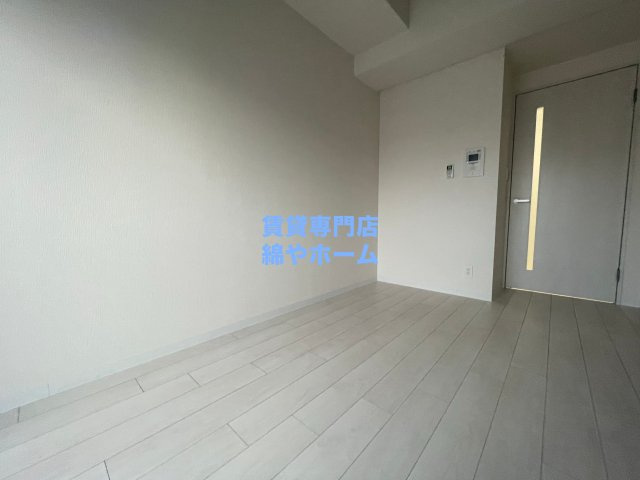 アドバンス難波南ノエルの寝室|開放的な寝室です