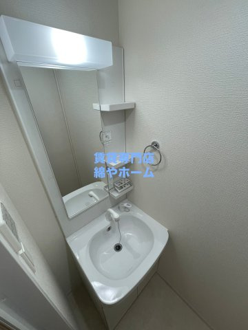 アドバンス難波南ノエルの独立洗面台|独立洗面化粧台が付いています