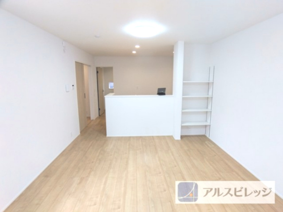 新築/新座市片山３丁目の居間・リビング|陽当たり良好