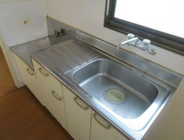 中野区弥生町５丁目のアパートのキッチン