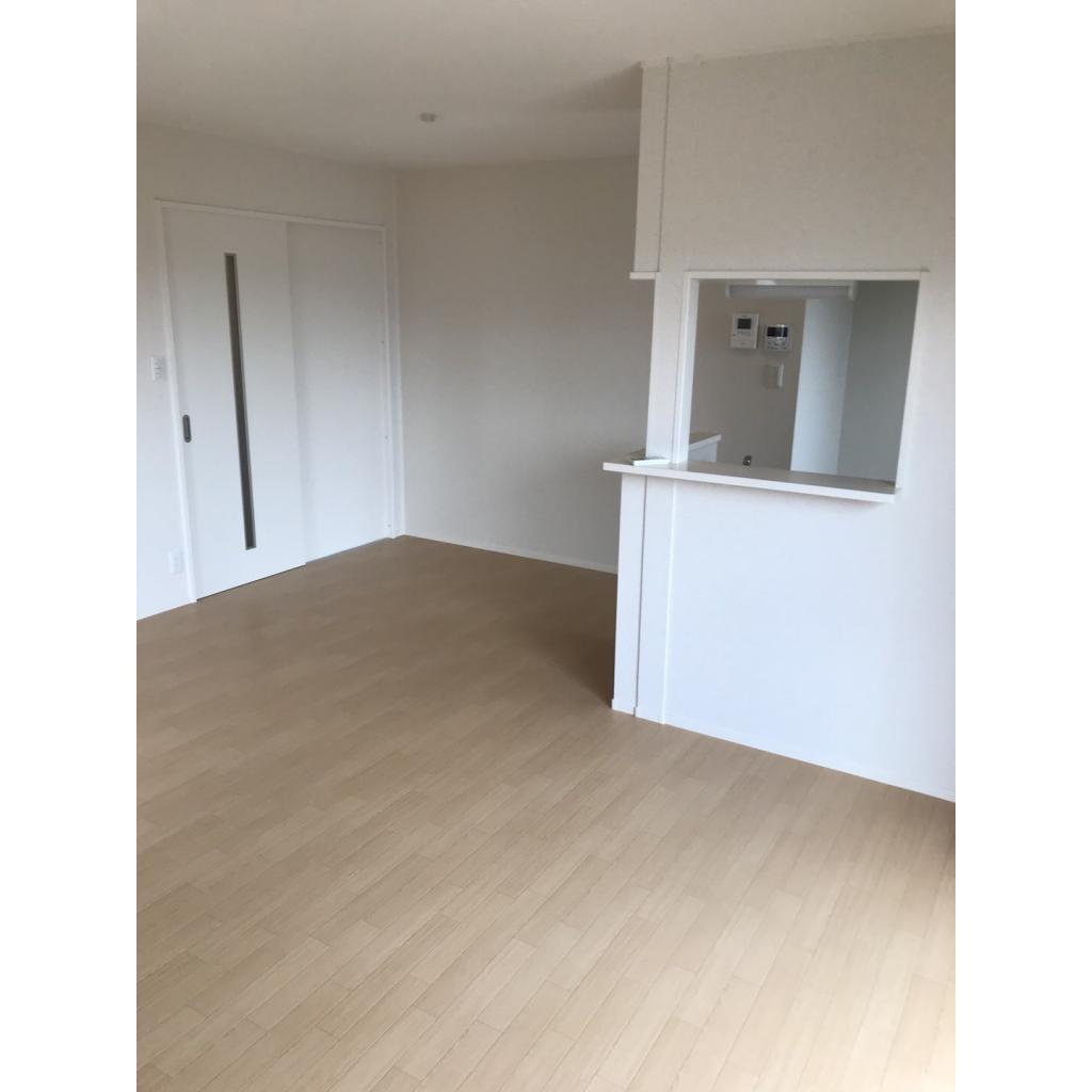 グランディール山手　Bの居間・リビング