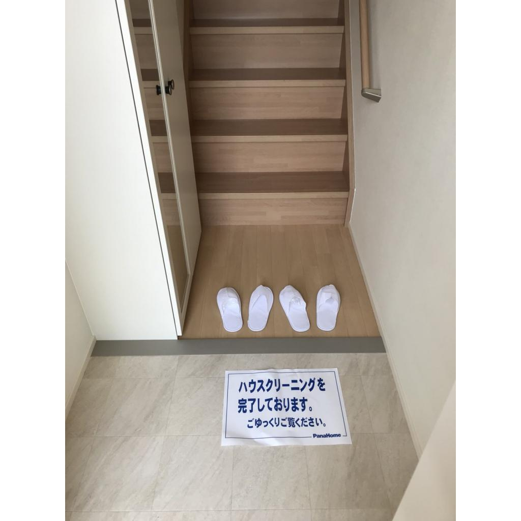 グランディール山手　Bの玄関