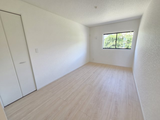 新築　桐生市天神町第3　1号棟　Cradle Gardenの洋室|現地写真　7.5帖の主寝室（洋室）です。