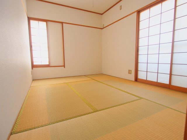 広島市安芸区矢野西４丁目の賃貸マンションの和室