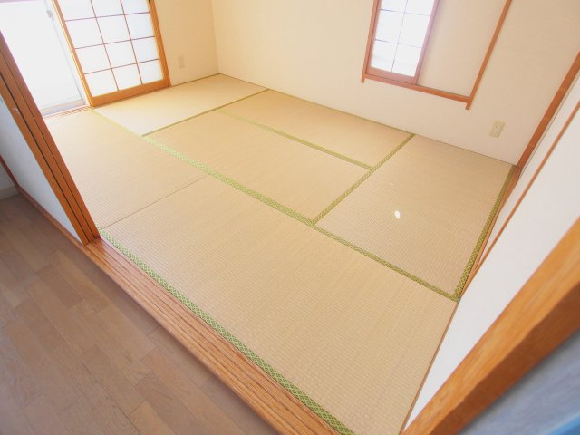 広島市安芸区矢野西４丁目の賃貸マンションの和室