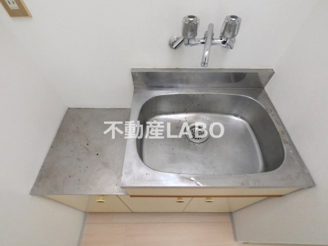 じんともす照が丘のキッチン