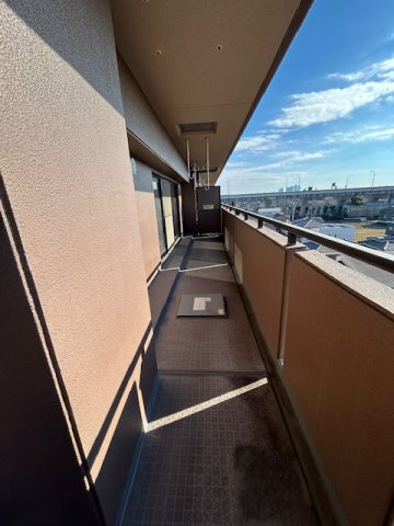 あま市甚目寺飛殿の中古マンションのバルコニー