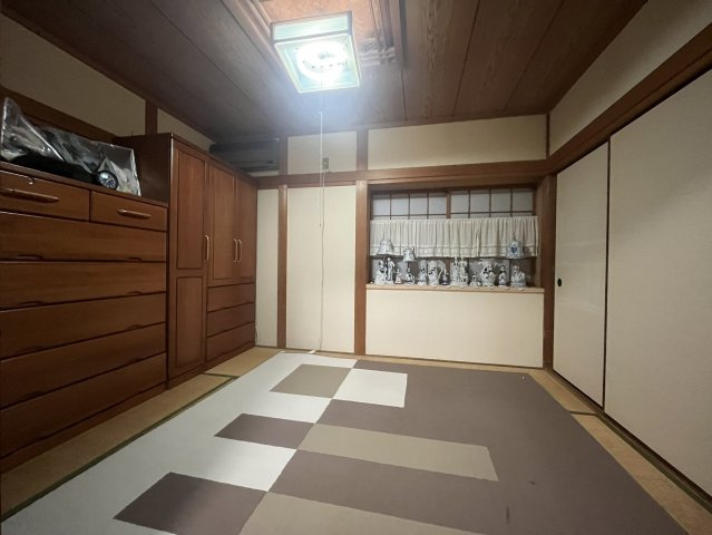 泉佐野市鶴原4丁目戸建の和室