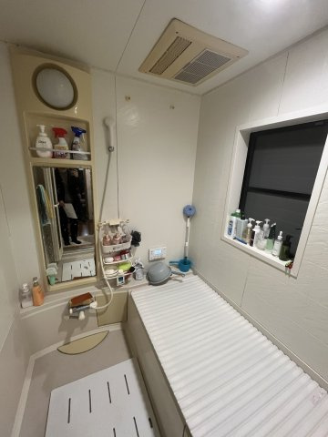 泉佐野市鶴原4丁目戸建の浴室