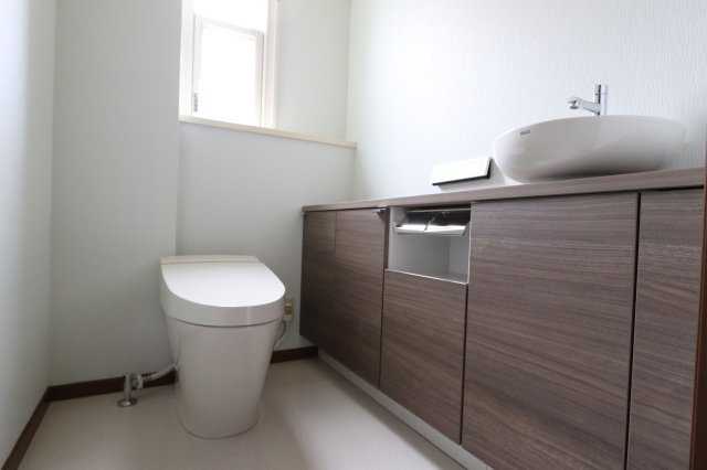 米子市美吉　中古住宅のトイレ|1階