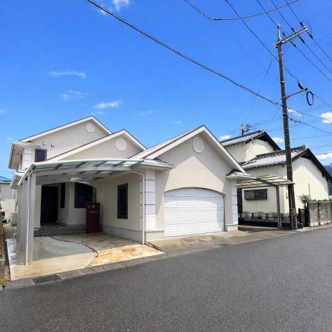 米子市美吉　中古住宅の外観