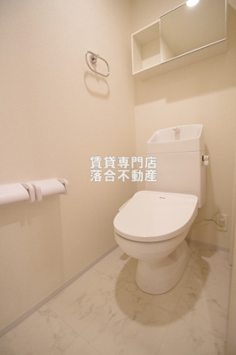 【トイレ】 | モリオンパレス | 温水洗浄暖房便座付き♪