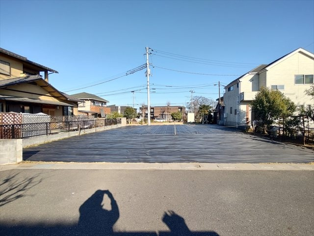 【前面道路含む現地写真】 | ふじみ野市苗間　全2区画　A区画 | 都市ガス・本下水
