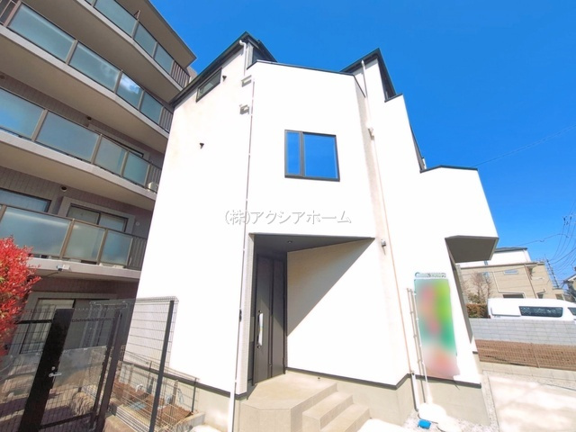 所沢市北有楽町・全1棟　新築一戸建　～眺望良好な3階建～の外観|現地写真（2026年3月24日撮影）