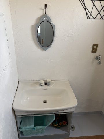 岩出市金屋・中古戸建・54746の洗面所