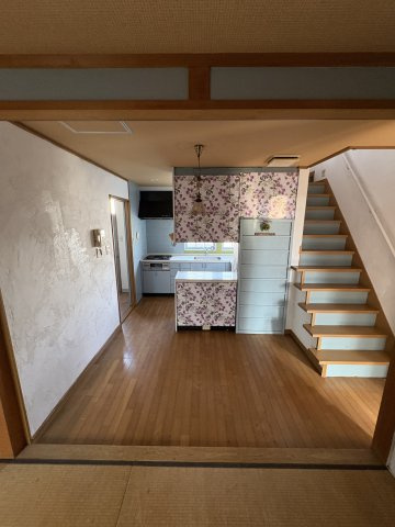 岩出市金屋・中古戸建・54746の居間・リビング