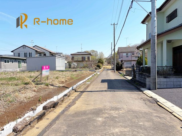 下妻市高道祖第4　新築戸建て　1号棟の前面道路含む現地写真|周辺環境も併せて案内致します♪
ぜひ現地へお越しください♪