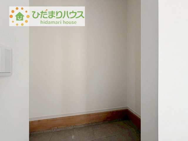 【収納】 | 我孫子市つくし野11期　新築戸建 | 土間の玄関シューズクロークならアウトドア用品やベビーカーも土汚れを気にせずスッキリ収納できます！