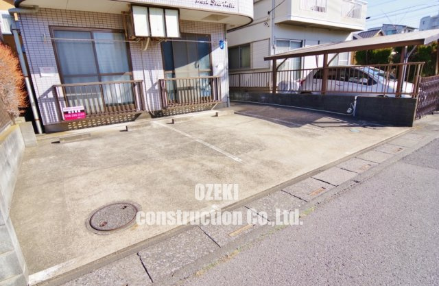 パークサイドヒルズの駐車場|※現在は空き無し。近隣月極駐車場有り