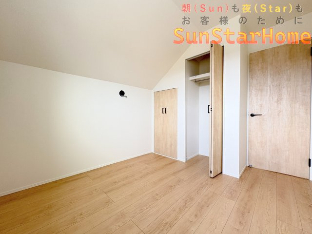 【サンスターホーム】瑞穂町殿ヶ谷　省エネ新築戸建1号棟の洋室