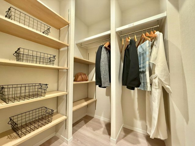 ルジェンテ南大塚の収納|収納完備で居住空間を快適にお過ごし頂けます。

現地ご見学希望・資料請求などお気軽にお問い合わせ下さい！
03-5990-5201