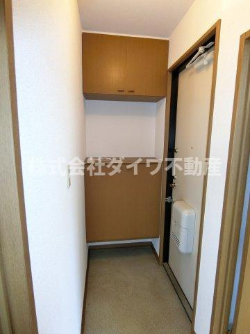 メゾン・ヴィクトワール　A棟の玄関