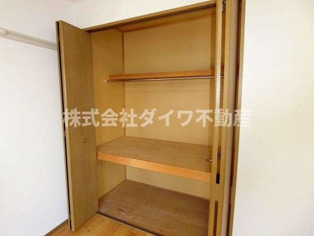 メゾン・ヴィクトワール　A棟の収納