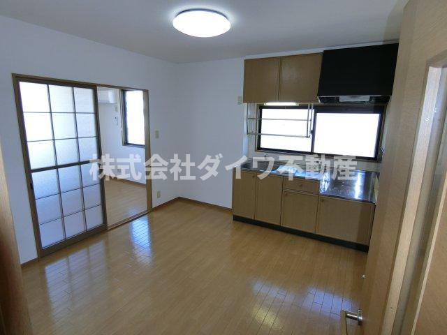 メゾン・ヴィクトワール　A棟の居間・リビング