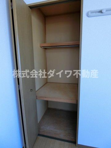 メゾン・ヴィクトワール　A棟の収納