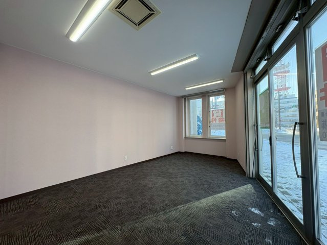 北大通8丁目貸店舗・事務所の内装