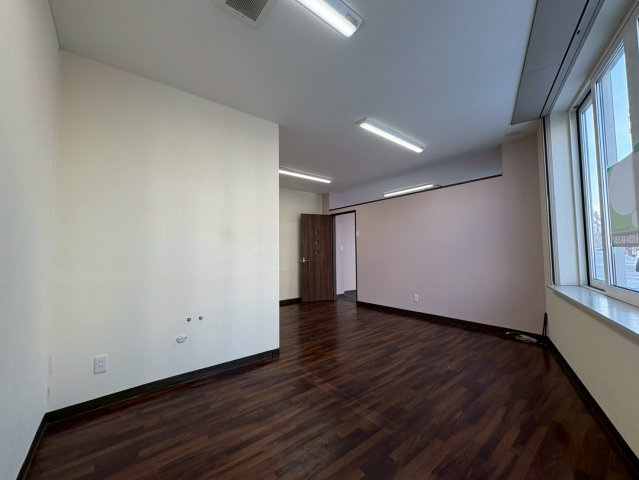 北大通8丁目貸店舗・事務所の内装