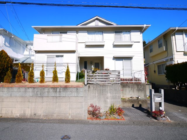 茂原市緑ヶ丘5　中古戸建の外観|リビング約14帖4LDK   駐車1台可能  緑ヶ丘リゾーン分譲地内  都市ガス上下水  