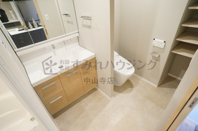 宝塚市泉町の事務所の洗面所