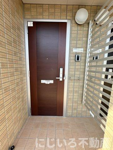 エスポワール横須の玄関