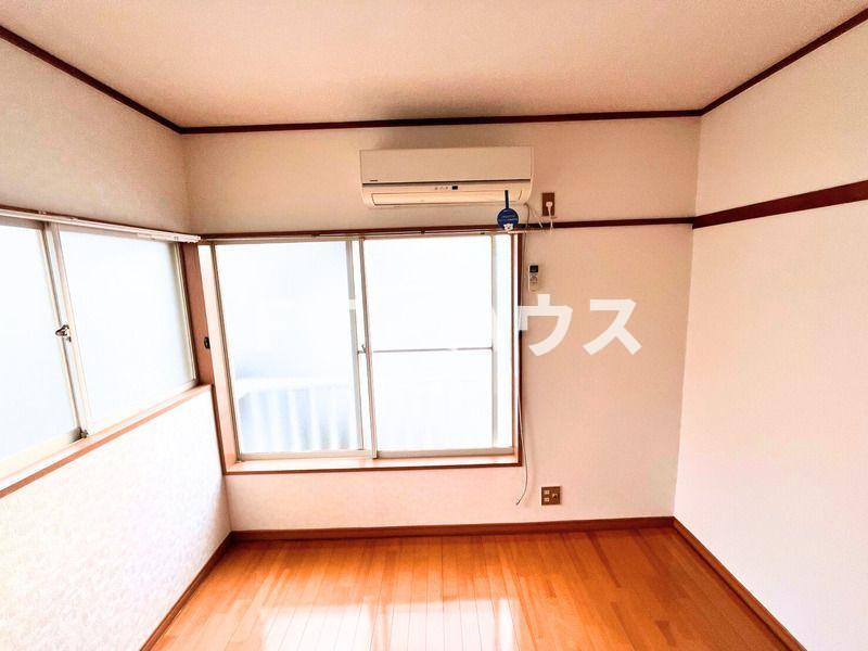 コーポ三山の居間・リビング