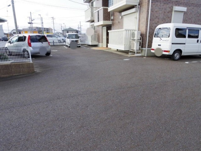 【駐車場】 | サウスコート Ｂ | 駐車場