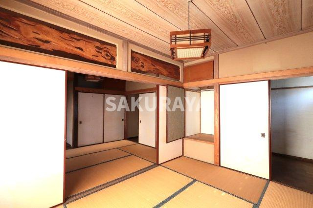 オサム貸家の和室