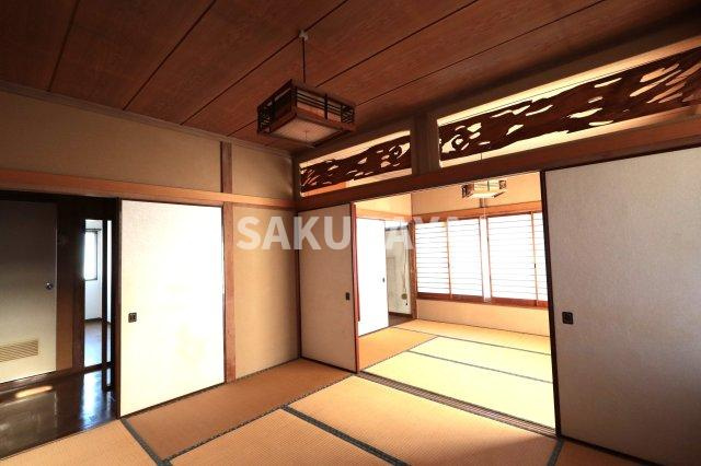 オサム貸家の和室