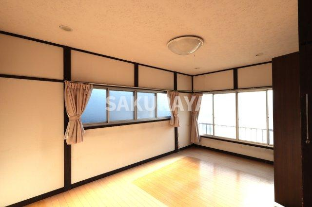 オサム貸家の洋室