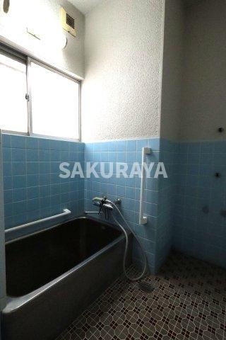 オサム貸家の浴室