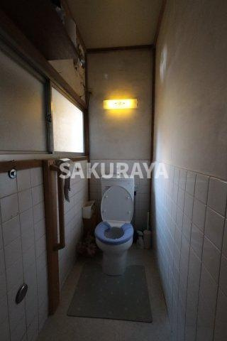 オサム貸家のトイレ