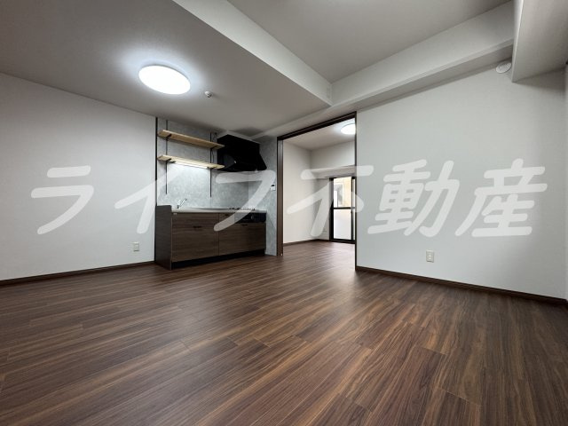 マンション彩景の居間・リビング|ゆったりとした居間です