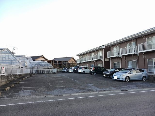 イーストシングル　　刈谷市近郊の賃貸はクラスホーム刈谷店の駐車場