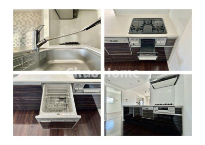 【キッチン】 | サンクレイドル新小岩 | 【システムキッチン】ワイドで収納豊富な使い勝手の良いカウンターキッチンには、食洗器や伸縮タイプのキッチン水栓、三ツ口コンロ・魚焼きグリルなどの便利な設備が標準完備されています。