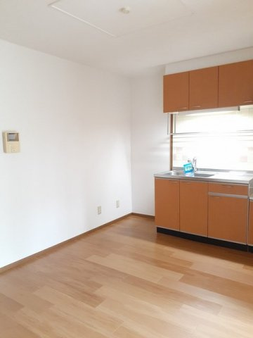 エルセラン　　刈谷市近郊の賃貸はクラスホーム刈谷店の居間・リビング|こちらの居間で趣味の時間をお楽しみください